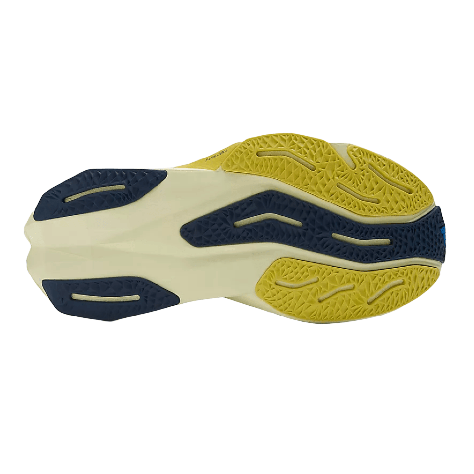 Mens New Balance FuelCell Rebel v4